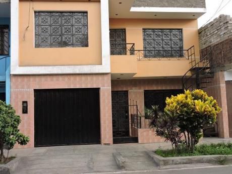 Vendo Linda Y Amplia Casa - Dpto En 2do Piso - Frente Parque A 2 Cdras Av Belaunde