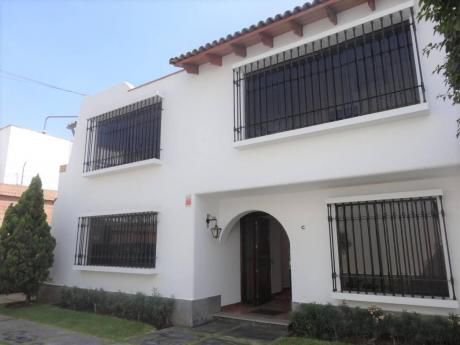 Linda Casa En 1era Etapa Sol De La Molina En Us$485,000