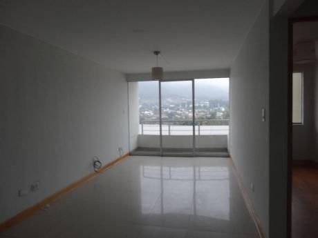 Departamento Moderno Con Ascensor - Vista A Las Lagunas - S/.2,200