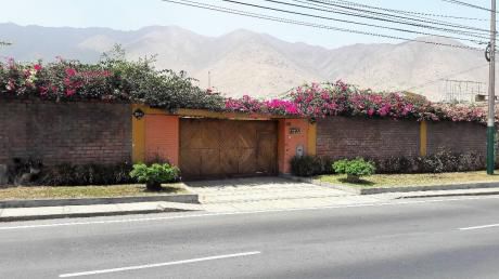Casa De 1000 M2 En Av La Molina - Ideal Negocio - Frente 25.00 ML - Us$700,000