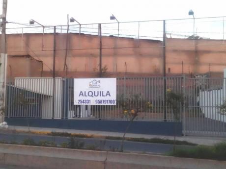 Alquilo Local Altamente Comercial Av Alfonso Ugarte