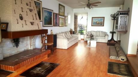 Venta De Amplia Casa Camacho La Molina - Zona Segura