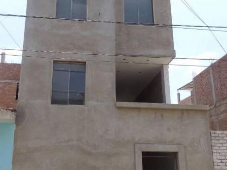 (id 60742) Vendo Casa De 3 Pisos En Chiclayo (ktapia)