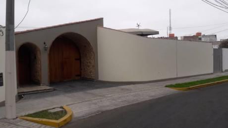 Venta De Casa Urb. San Fernando, Trujillo, La Libertad