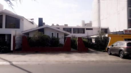 Venta De Casa En Zona Exclusiva, Av Larco, Trujillo, La Libertad