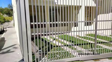 Departamento En 3er Piso Por Los Angeles De Cayma, Arequipa: