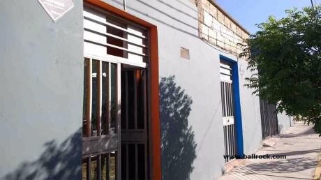 Local Comercial Puerta A La Calle En Cerro Colorado, Arequipa