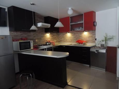 Hermoso Duplex Tipo Casa, En Urb. Privada De Cerro Colorado