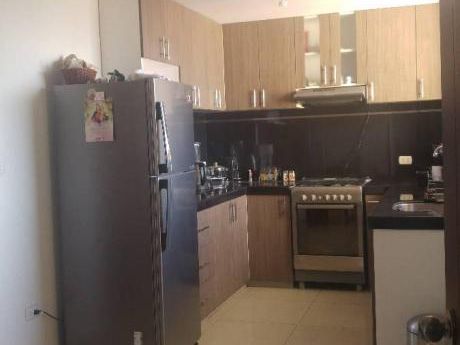 Excelente Flat Amplio Y Buenisimos Acabados En La Mejor Zona De Jlbyr