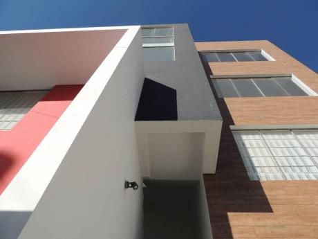 Excelente Triplex De Estreno Tipo Casa En Zona Residencial Cerrada