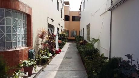 Excelente Oportunidad! Vendo Casa En Quinta Con Muy Buena Ubicación