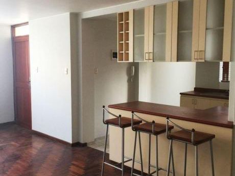 Acogedor Departamento - Zona Residencial