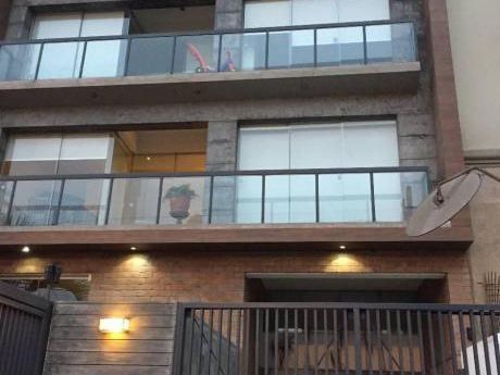 Alquiler De Departamento Frente A Parque Tradiciones, Miraflores