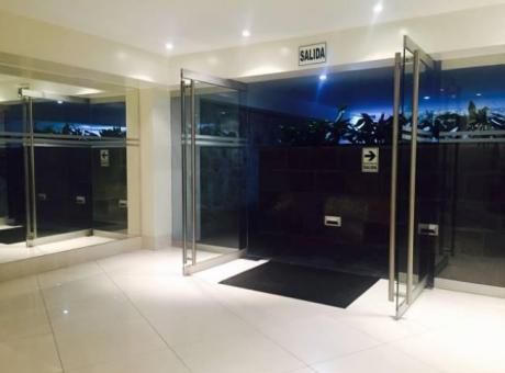 De Ocasión! Alquilo Oficina C/s Muebles - Camino Real San Isidro