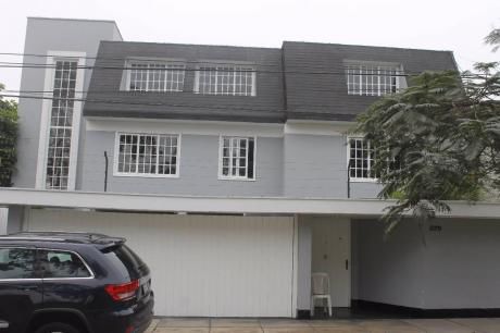 Casa De Lujo En Venta Frente A Parque En San Isidro - Pb
