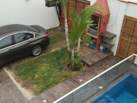 Re/max Vende Casa En Balnario De Pulpos En Lurín
