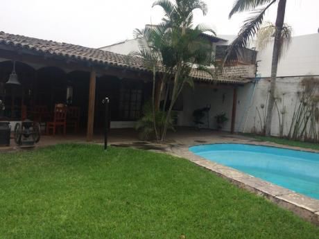 Re/max Vende Casa En Camacho, La Molina