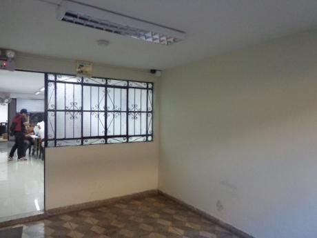 Re/max Vende Casa Taller + Oficina En San Martín De Porres