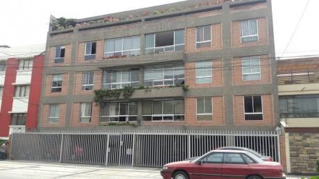 Venta De Lindo Departamento En Barranco Límite Con Miraflores