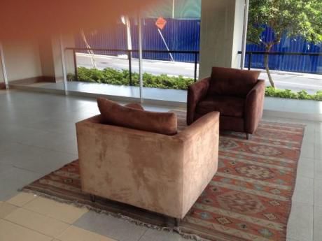 Vendo Local Comercial De Estreno Con Mini Departamento Incluido En Miraflores