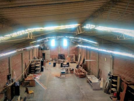 Local 440 M2, Con Sótano Y Oficina. Tablada De Lurín Villamariadeltriunfo.