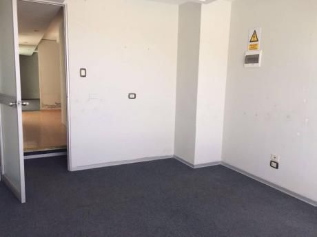 Local Comercial Cruce Av Ejercito Con Av Cayma