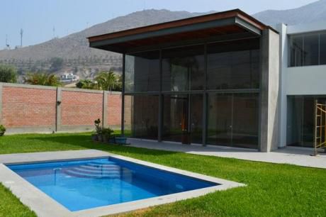 La Planicie, Linda Casa De Estreno Súper Moderna, Fina, Amplia Y Bien Diseñada