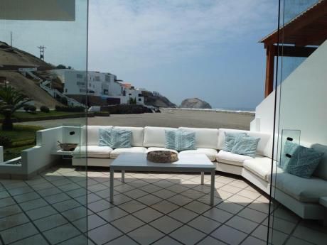 Misterio Casa En Venta En Primera Fila
