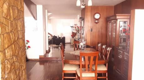 Casa Linda Y Conservada En La Mejor Zona De P. Libre