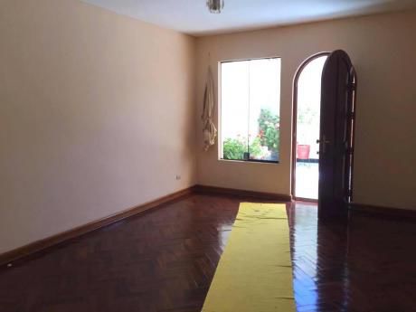 Excelente Casa Area Muy Comercial, Centrica Yanahuara