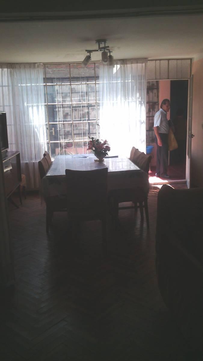Casa en venta en José Luis Bustamante y Rivero