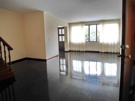 Estupenda Casa Ideal Oficina Administrativa - Vale Verla!