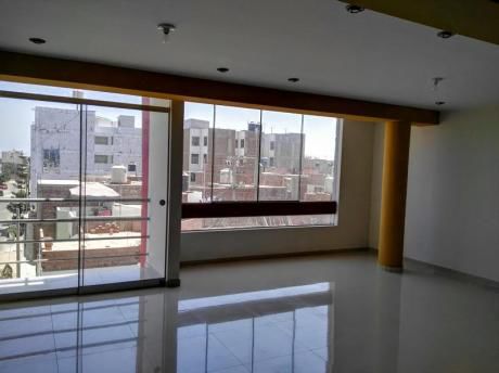 Departamento + Cochera En Venta, Urb. San Isidro, Cerca A Upn