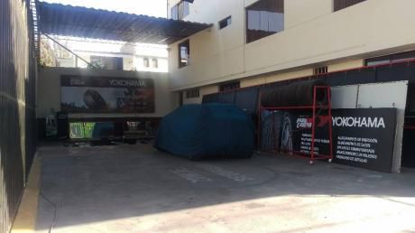 Excelente Local Y Departamento En Venta En Zona Comercial Av Hartley