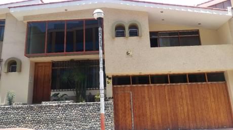 Excelente Casa En Alquiler En Cayma