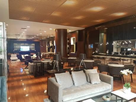 Alquiler De Oficinas Centro Empresarial Lima Central Tower Desde $3,250