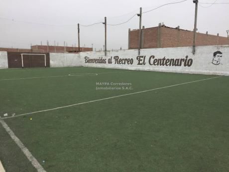 Venta De Restaurante Terreno Industrial Con Campo De Futbol - Puente Piedra