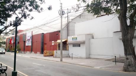 Vendo Terreno De 1,172 M2 A $5´700,000 En La Av La Paz, Miraflores