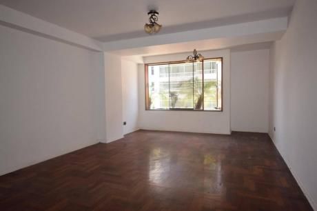 Vendo Oficina De 50 M2 A $129,500 Entre El Golf Y El Olivar, San Isidro