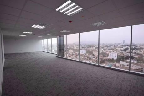 Alquilo Oficina De 230 M2 A $4,000 En Zona Empresarial De San Isidro