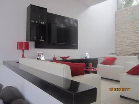 Vendo Hermosa Casa Ganadora Como El Mejor Diseño Trato Directo