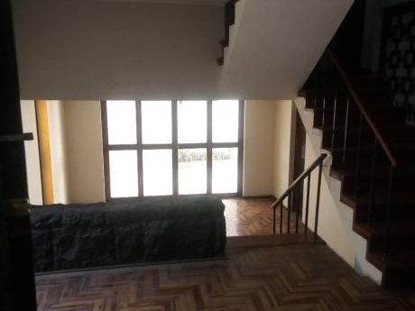 Excelente Casa Estratégica En Av Cayma