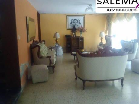 Venta De Casa Urb. Club Grau Piura