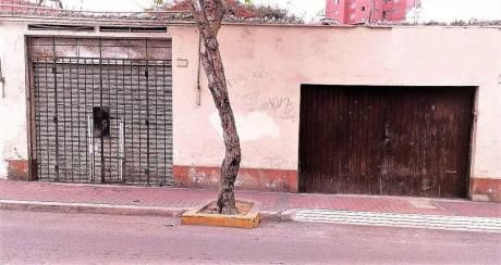 Terreno En Venta En Miraflores, Ideal Para Proyecto Inmobiliario, Zona Céntrica