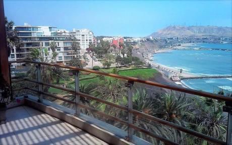 Penthouse En Alquiler En Barranco Con Vista Al Mar, Amplia Terraza