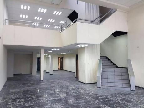 Alquilo Local En Zona Financiera De Chimbote