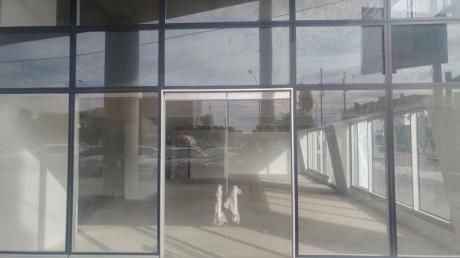 Vendo Local Comercial Buena Ubicacion En Plena Av Cerca De Todo