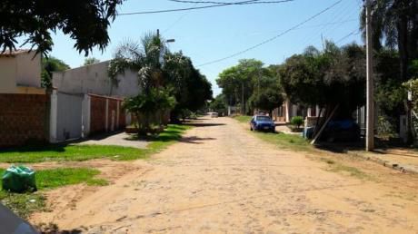 Terreno Sobre Empedrado En Luque Centro!!! Zona Residencial.