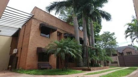 Alquilo Duplex En Condominio A Cuadras Del Shopping De Sol !!!
