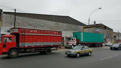 Local Industrial Excelente Ubicacion